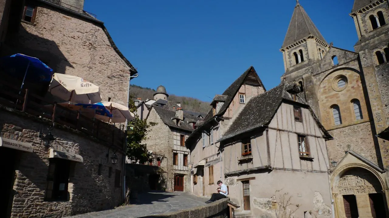 ** Hotel Auberge Saint Jacques Conques France